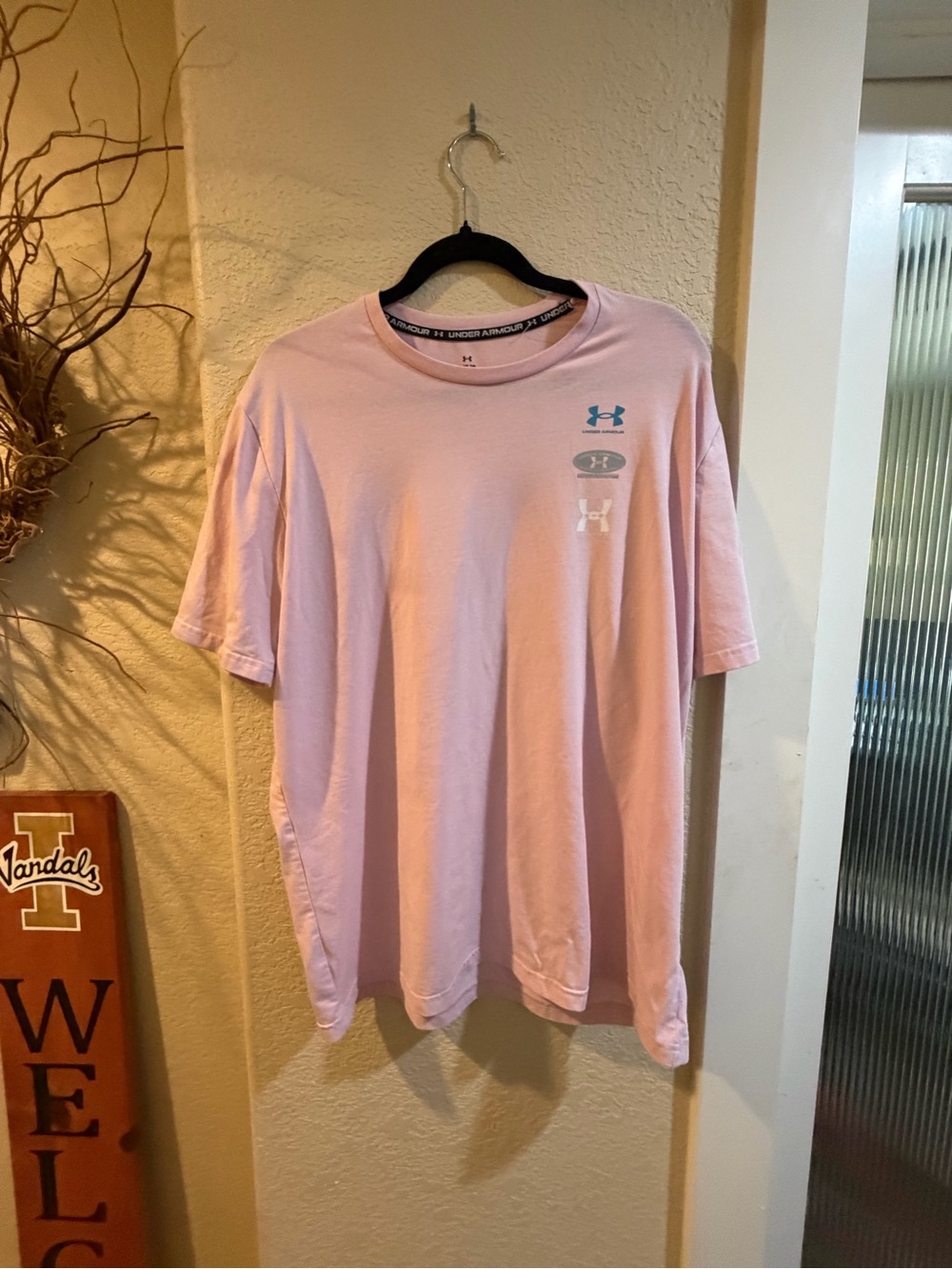 Under Armour Men’s Light Pink Short Sleeve Logo Tee